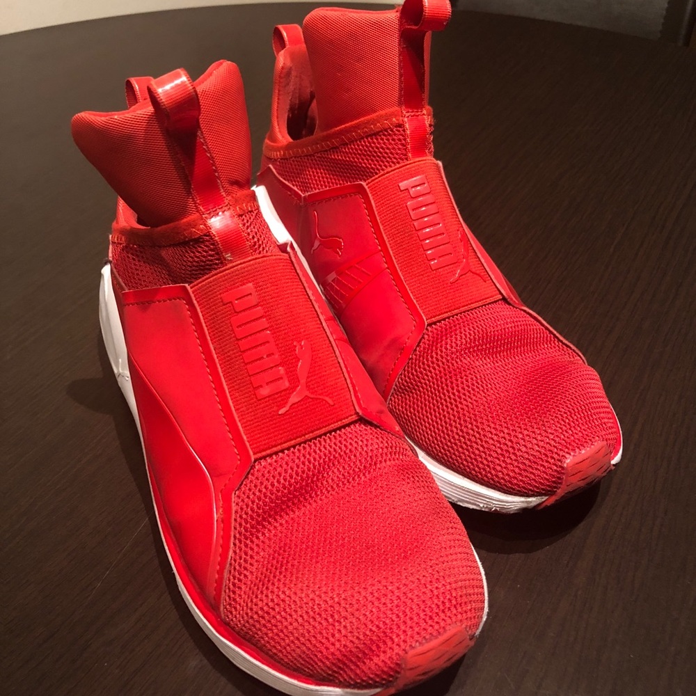 RED PUMA FIERCE KYLIE JENNER EDITION!